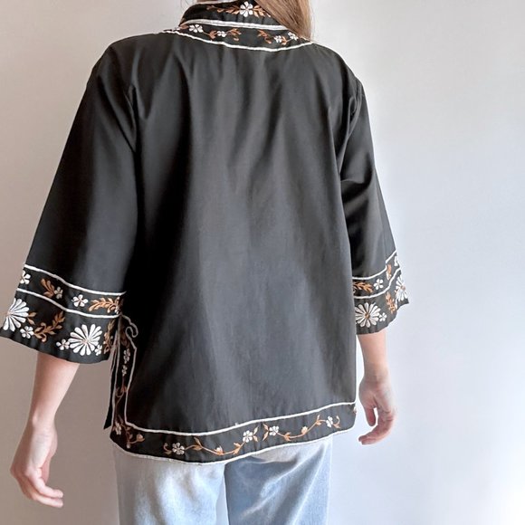 70s Boho Embroidered Button Down - Picture 6 of 6